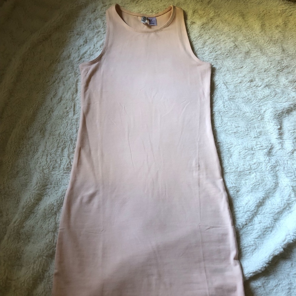 High Neckline Tight Pink Dress Divided
